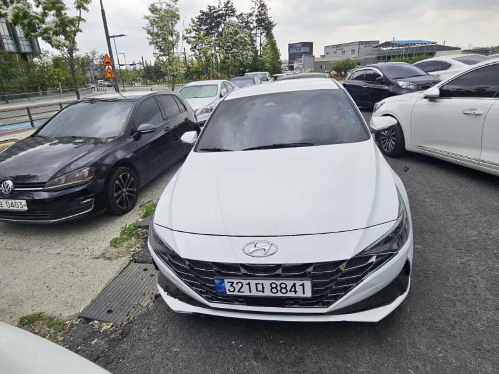 HYUNDAI Avante 2023 Blanco - Importación desde Corea - HF Imports Iquique - Foto 1
