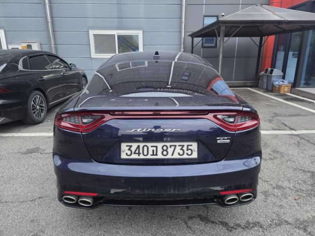 KIA Stinger - Vista 2