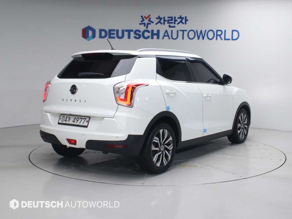 Ssangyong Tivoli - Vista 2