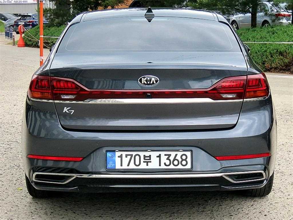KIA K7 - Vista 4