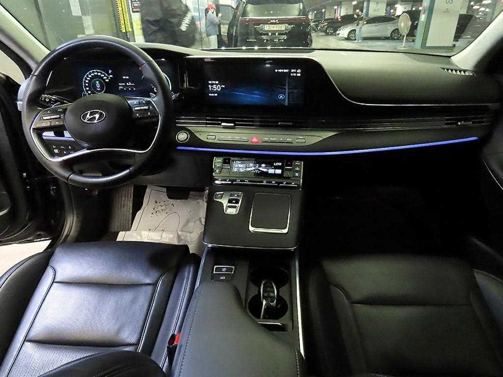 HYUNDAI Grandeur - Vista 10