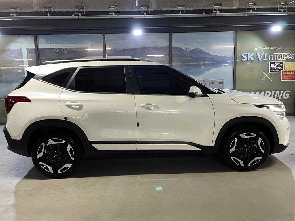 KIA Seltos - Vista 3