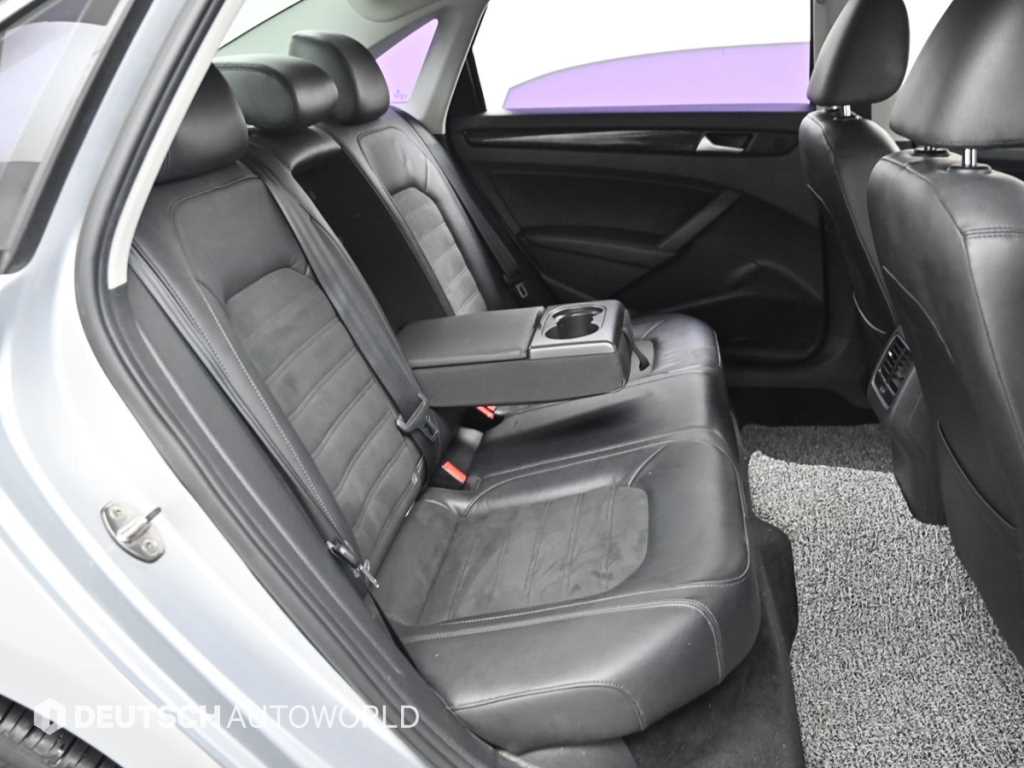 Volkswagen Passat - Vista 12