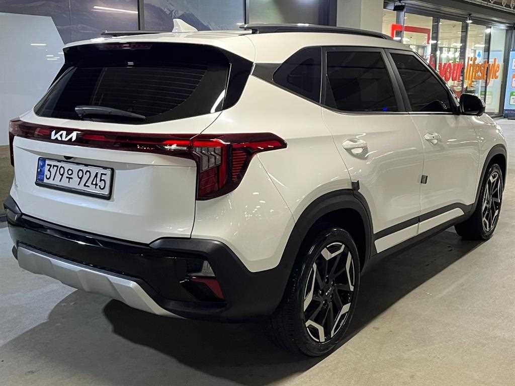 KIA Seltos - Vista 4