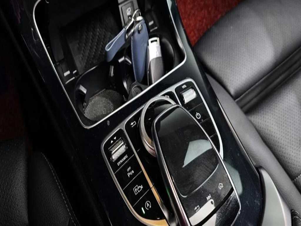 Mercedes Benz C Class 2020 Negro - Importación desde Corea - HF Imports Iquique - Foto 18