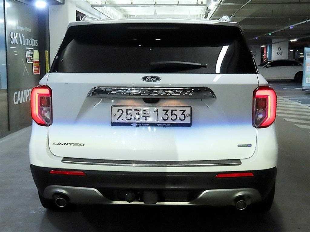 Ford Explorer - Vista 5