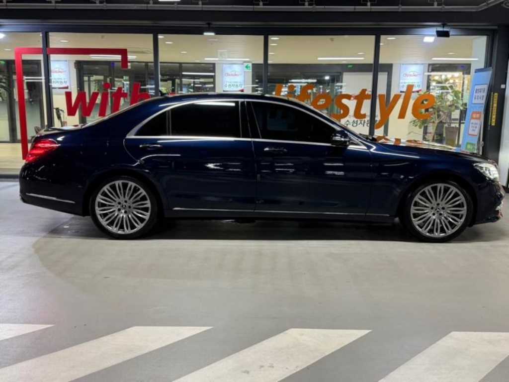 Mercedes Benz S Class - Vista 3