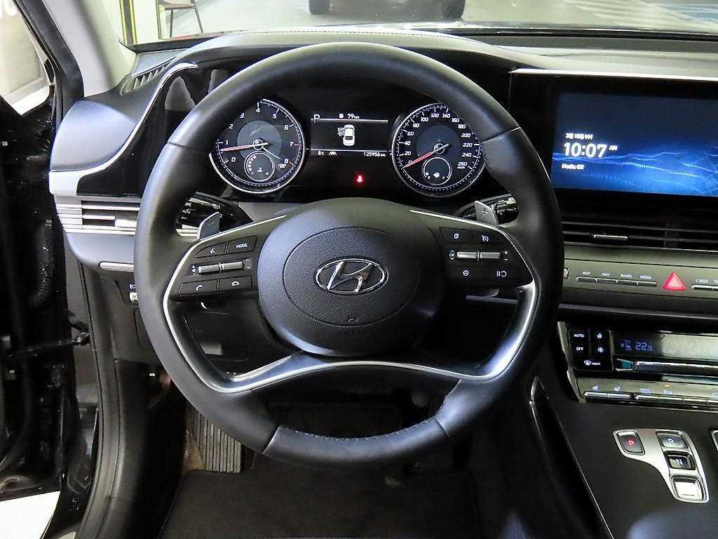 HYUNDAI Grandeur - Vista 8