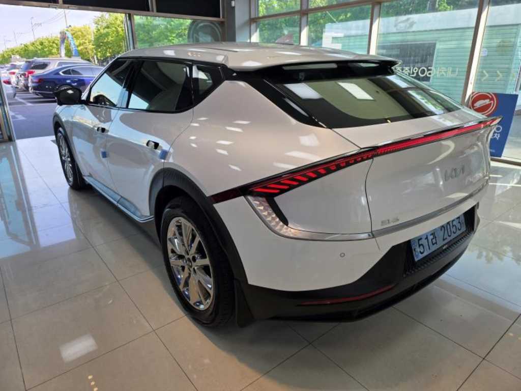 KIA EV6 - Vista 2