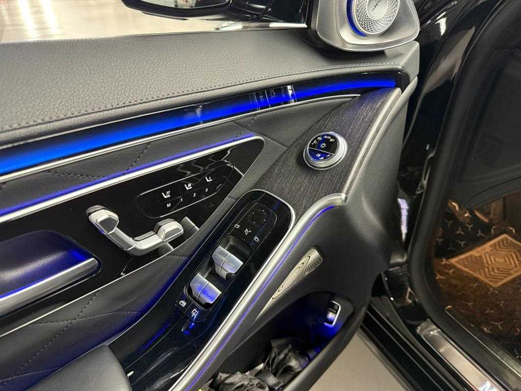 Mercedes Benz S Class - Vista 11