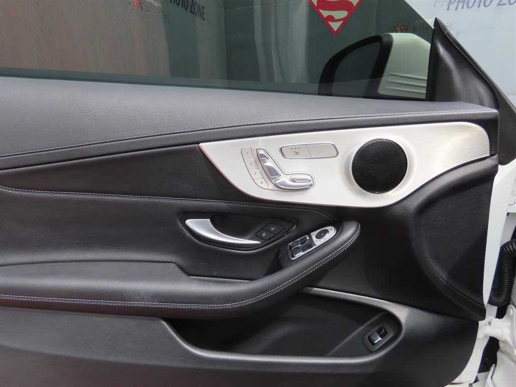 Mercedes Benz C Class 2022 Blanco - Importación desde Corea - HF Imports Iquique - Foto 13