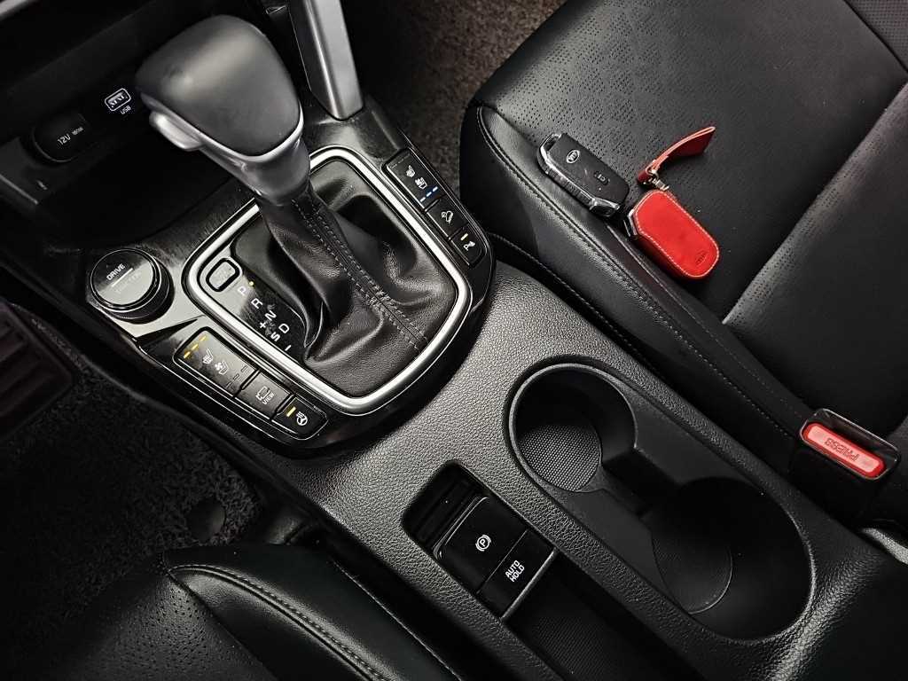 KIA Seltos - Vista 8