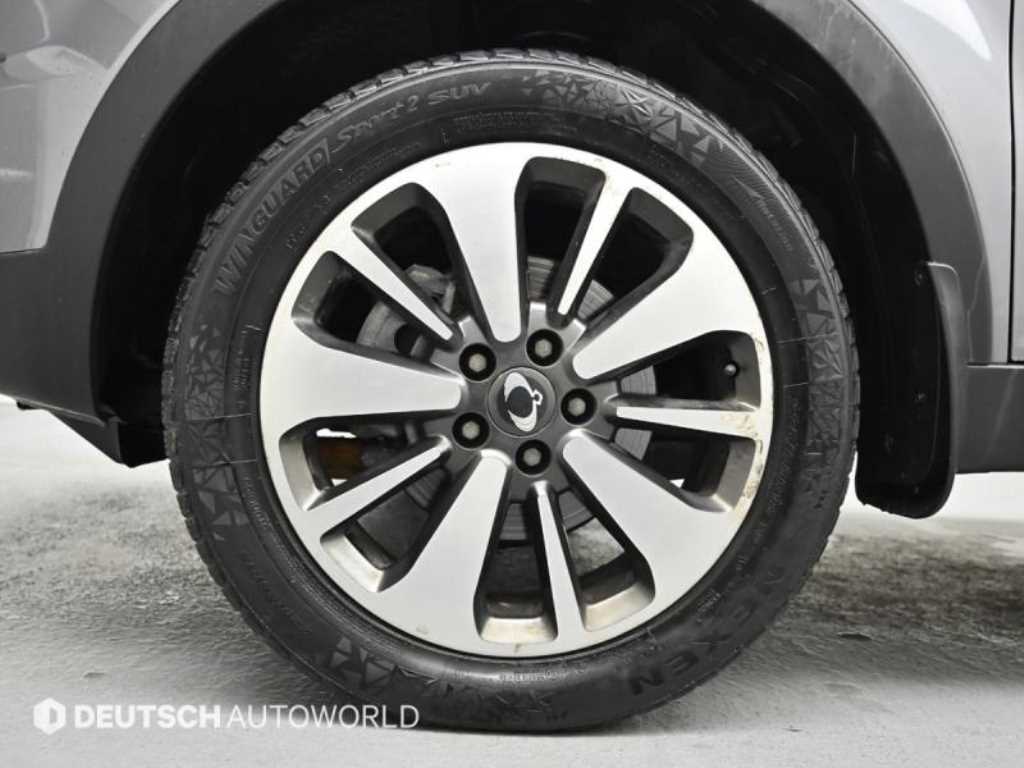 Ssangyong Korando - Vista 5