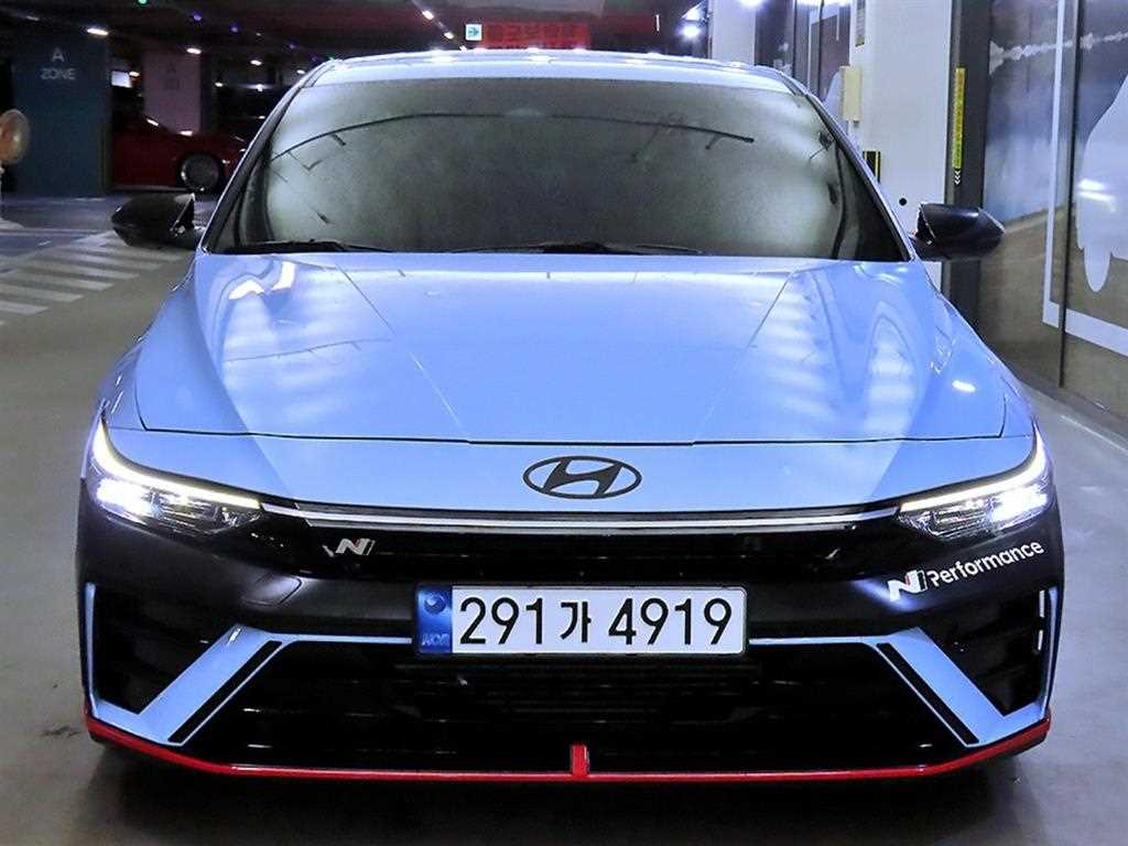 HYUNDAI Avante - Vista 2