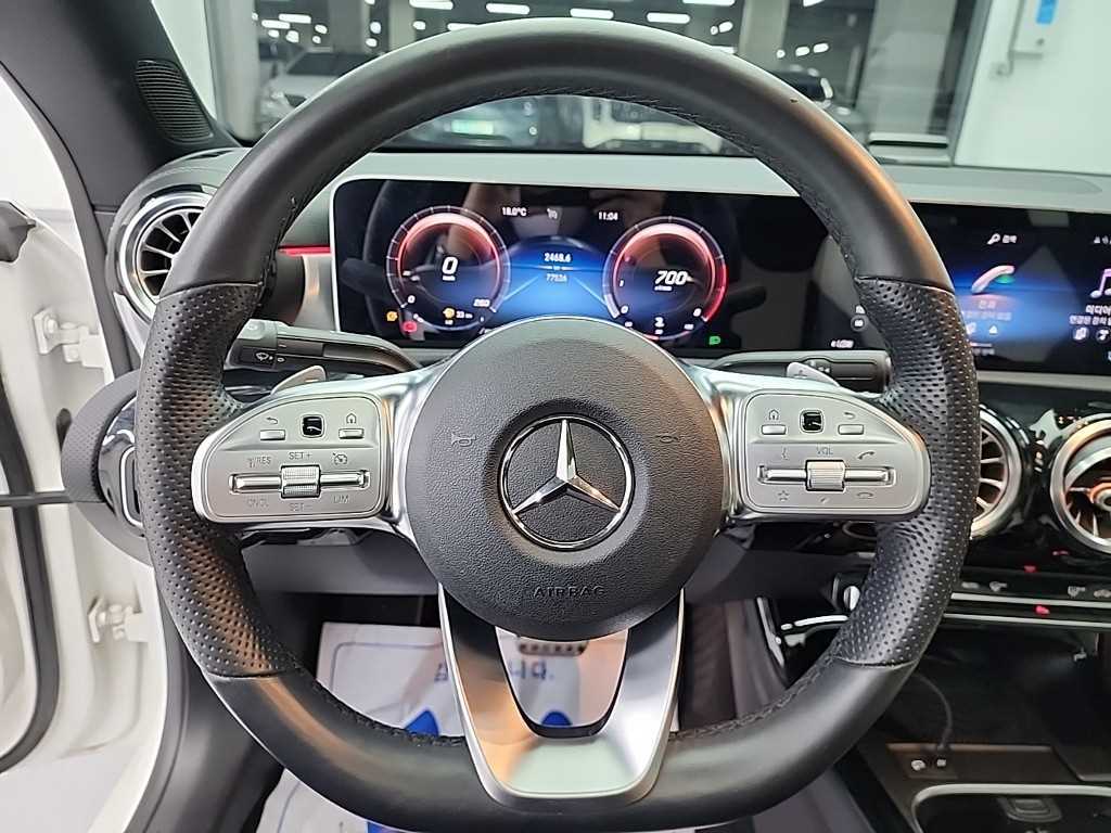 Mercedes Benz CLA Class - Vista 9