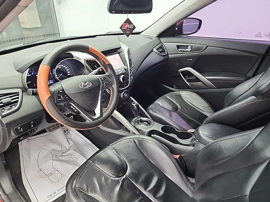 HYUNDAI Veloster - Vista 7