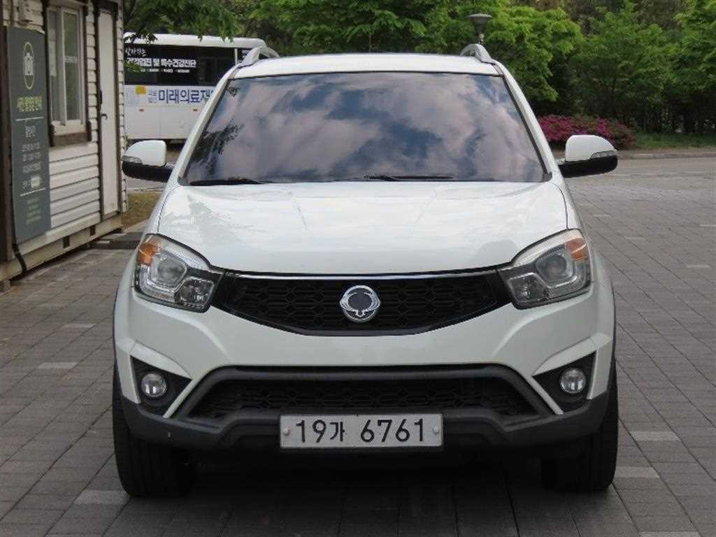 Ssangyong Korando 2015 Blanco - Importación desde Corea - HF Imports Iquique - Foto 1