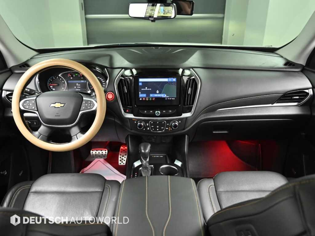 Chevrolet Travers - Vista 7