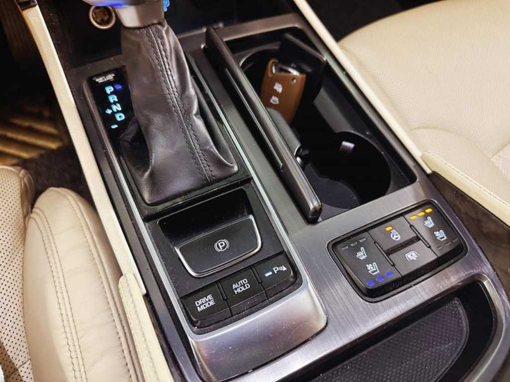 HYUNDAI Aslan - Vista 8