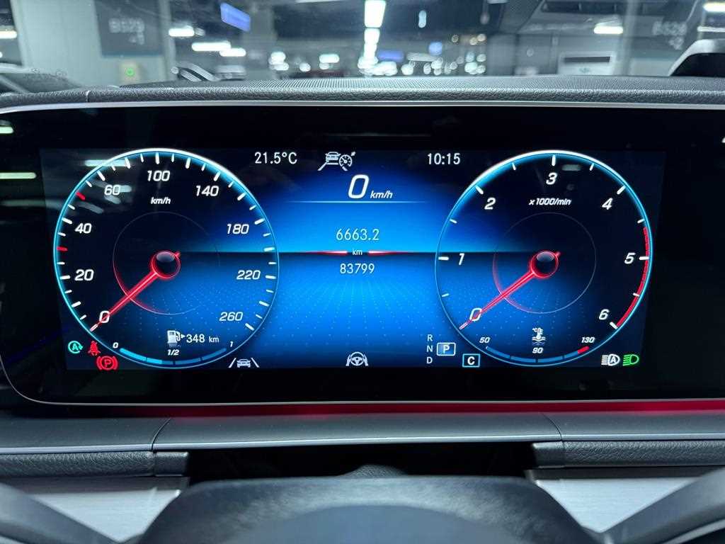 Mercedes Benz GLE Class - Vista 7