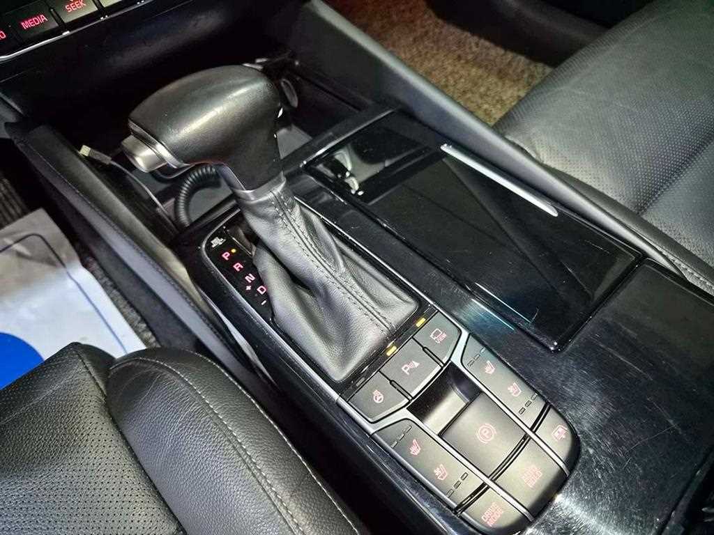 KIA K7 - Vista 11