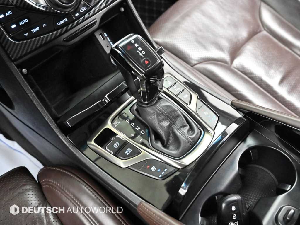 HYUNDAI Grandeur - Vista 9