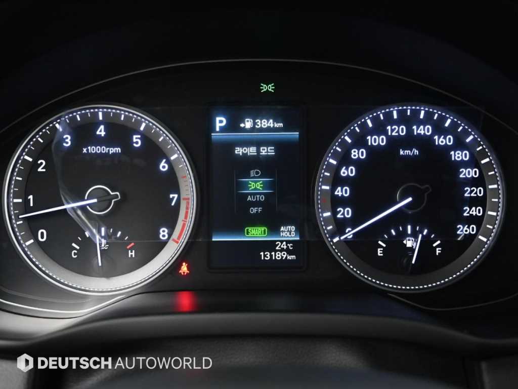 HYUNDAI Grandeur - Vista 8