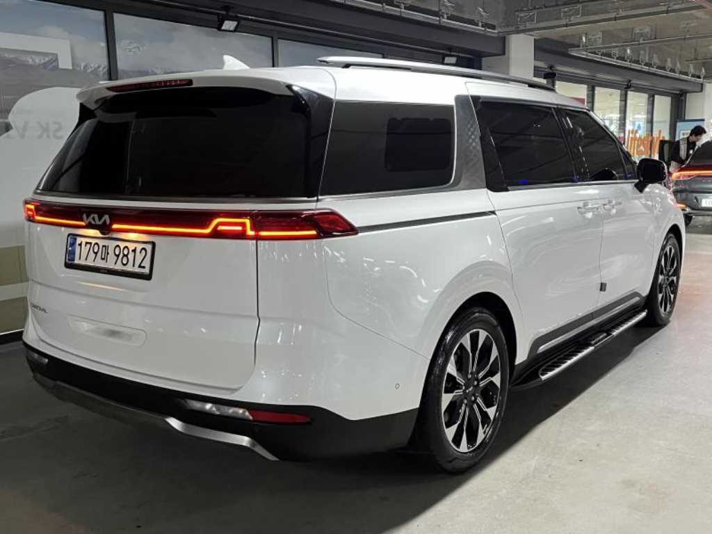 KIA Carnival - Vista 4
