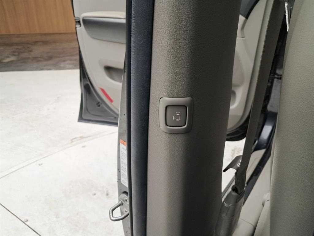 KIA Carnival 2019 Negro - Importación desde Corea - HF Imports Iquique - Foto 15