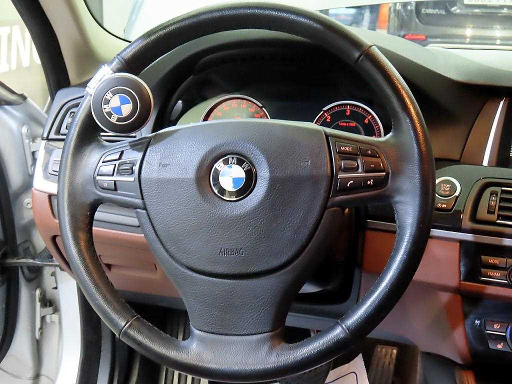 BMW 5 Series - Vista 8