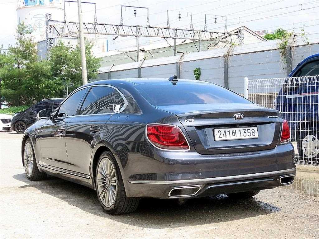 KIA K9 - Vista 3