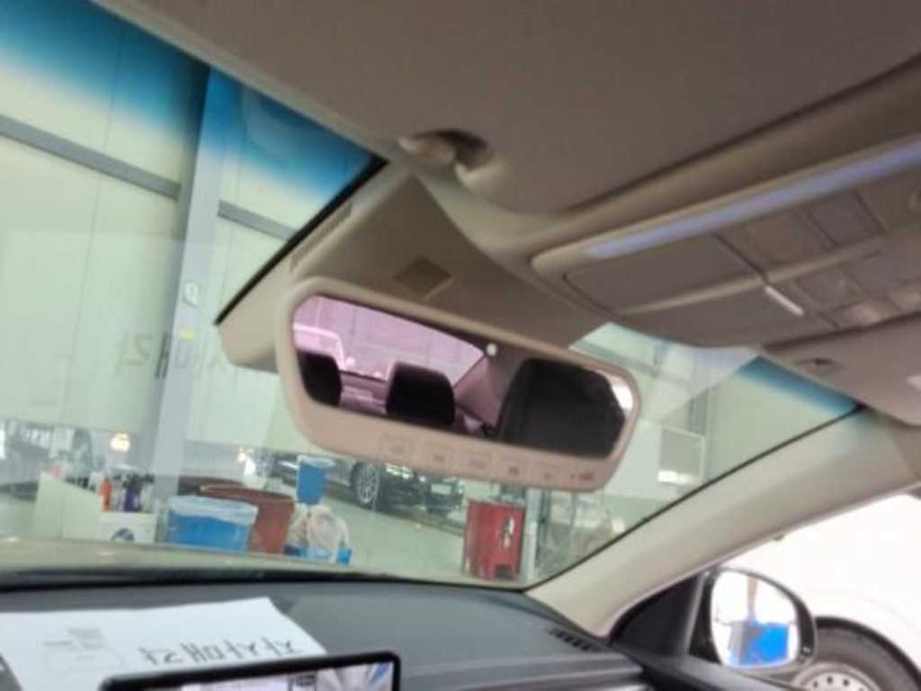 Genesis G70 - Vista 7