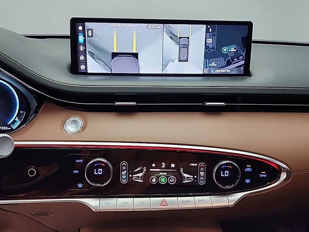 Genesis GV70 - Vista 10