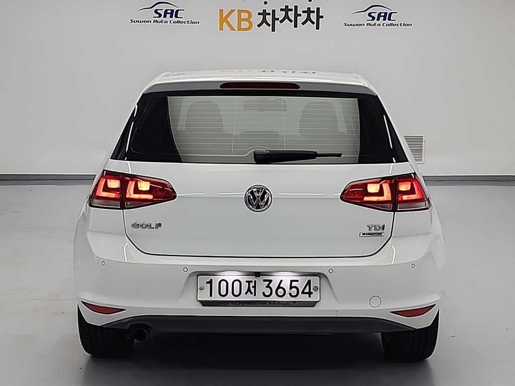 Volkswagen Golf - Vista 3
