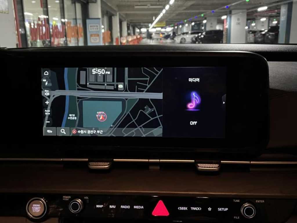 KIA Carnival - Vista 11
