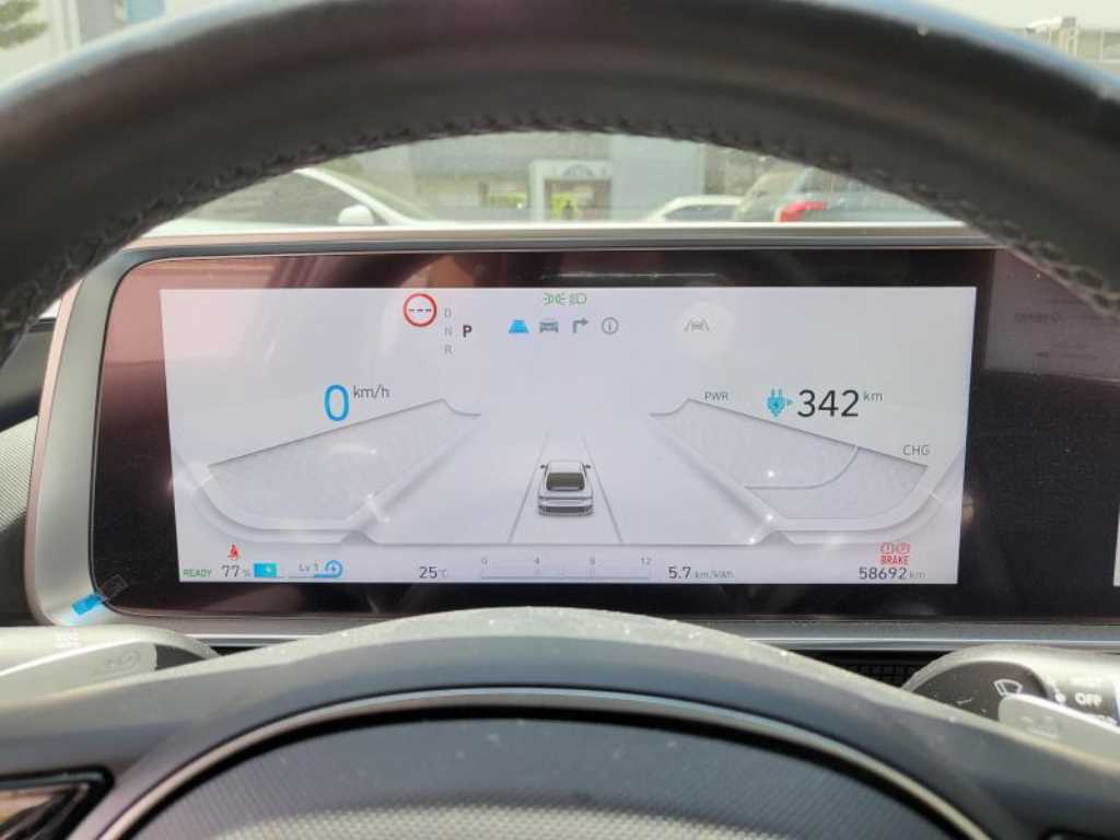HYUNDAI Ioniq 6 - Vista 7