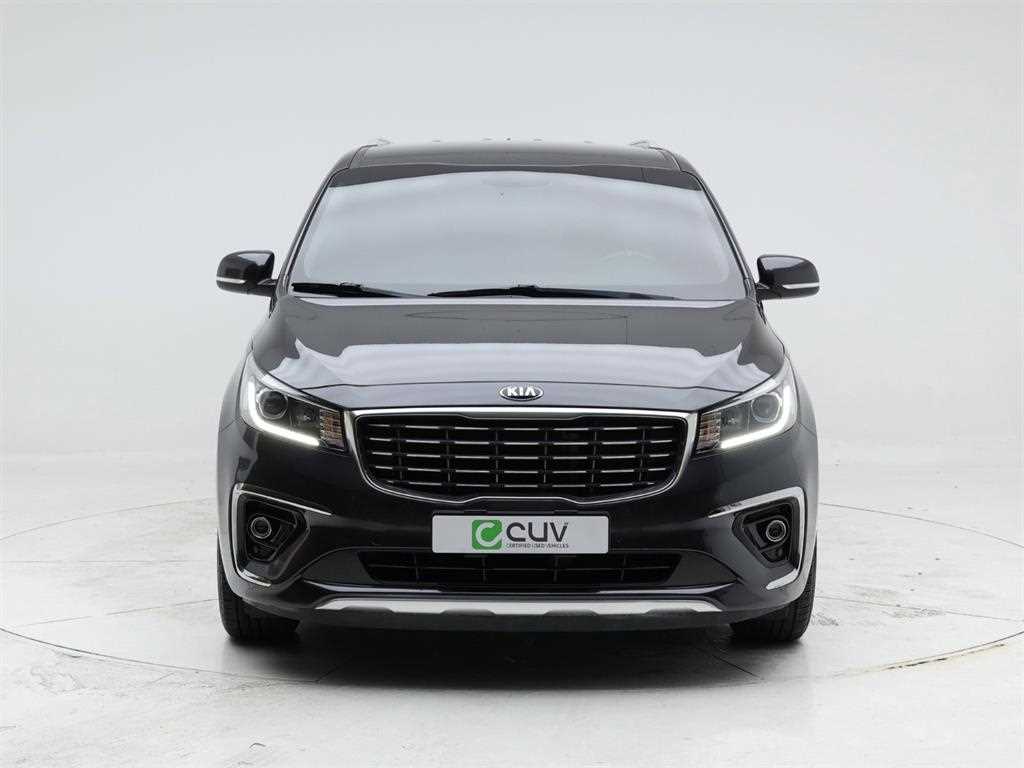 KIA Carnival - Vista 2