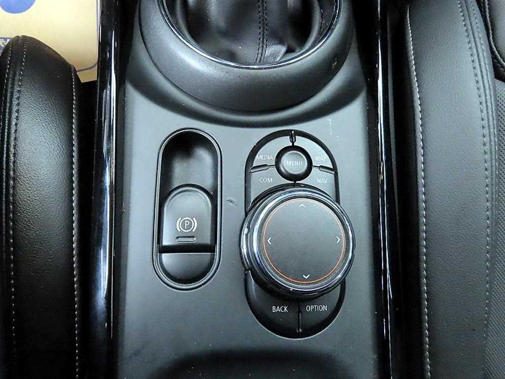 Mini Clubman 2019 Café - Importación desde Corea - HF Imports Iquique - Foto 13