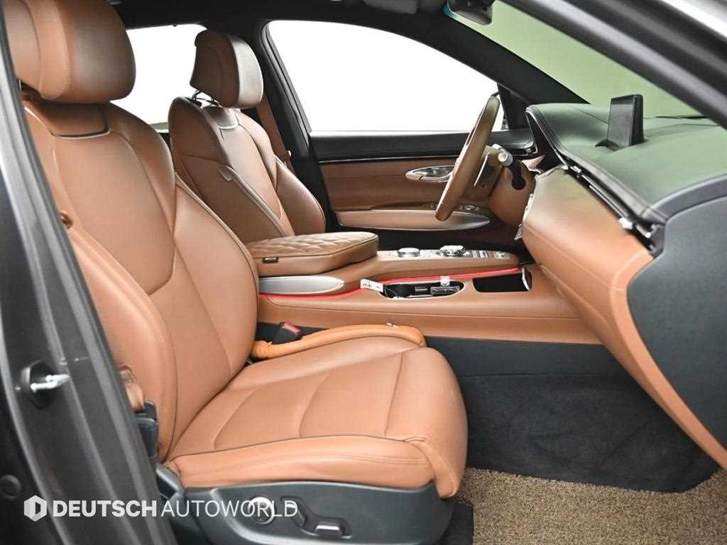 Genesis GV70 - Vista 10