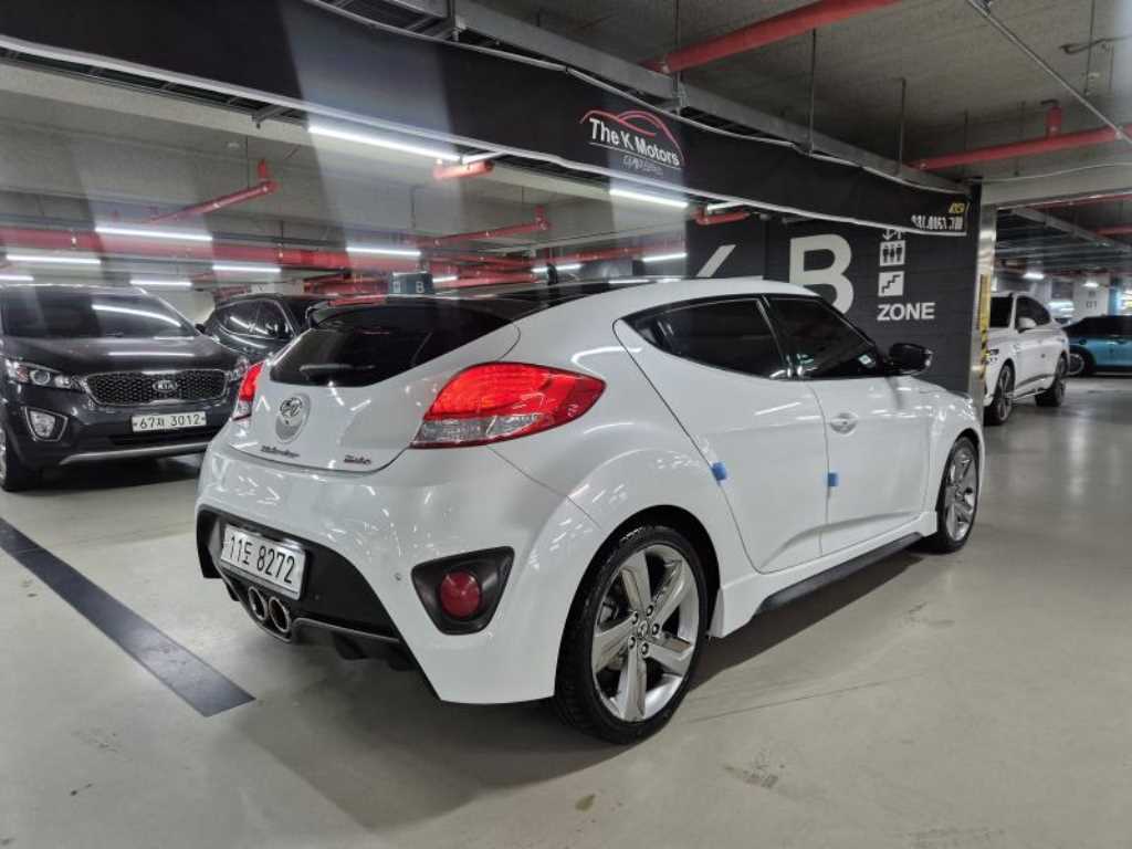 HYUNDAI Veloster - Vista 3