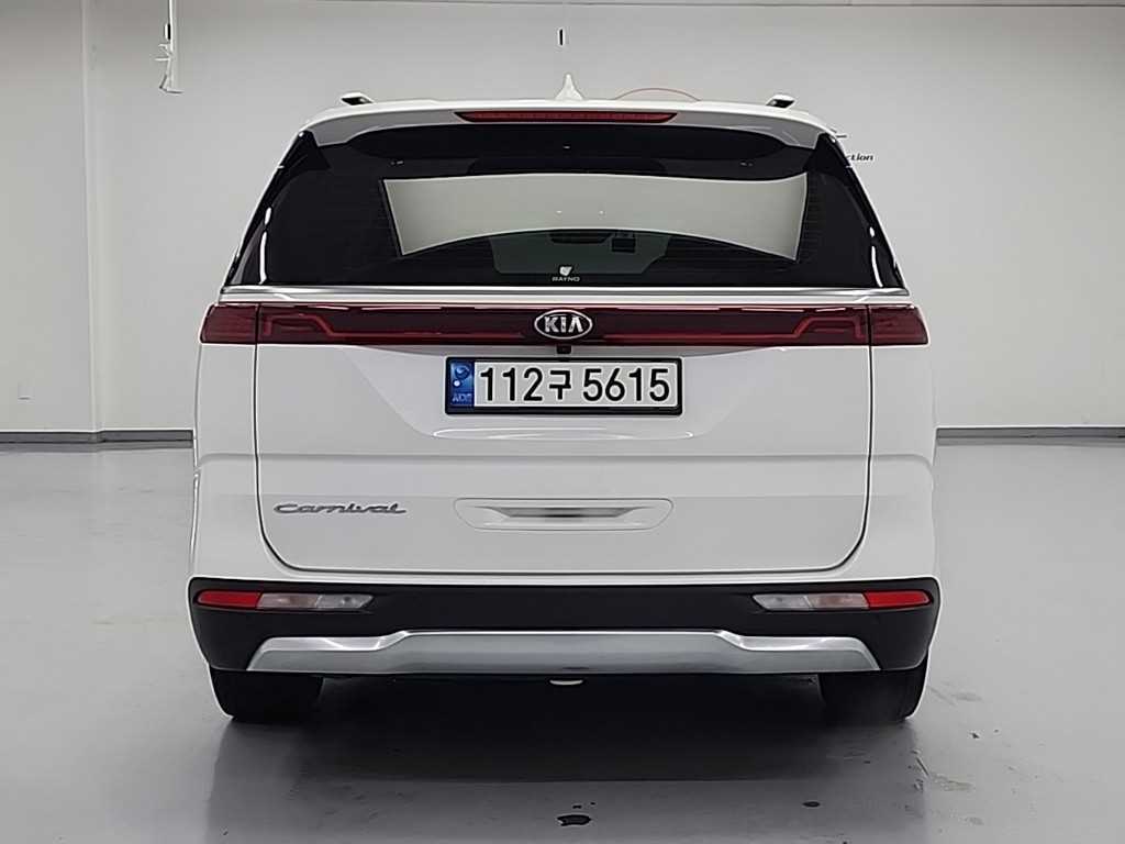 KIA Carnival - Vista 3