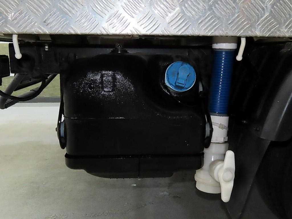 Small Truck (Completed) a live fish car 2023 Blanco - Importación desde Corea - HF Imports Iquique - Foto 16