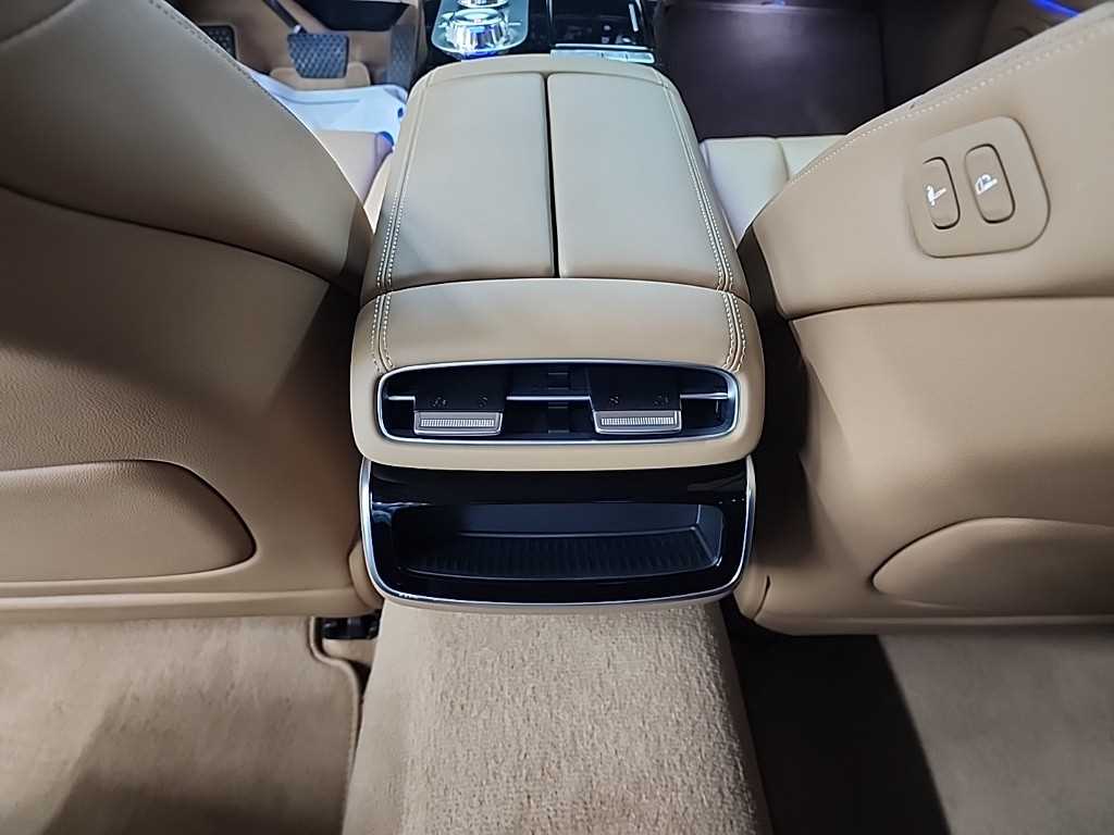 Genesis G80 - Vista 8