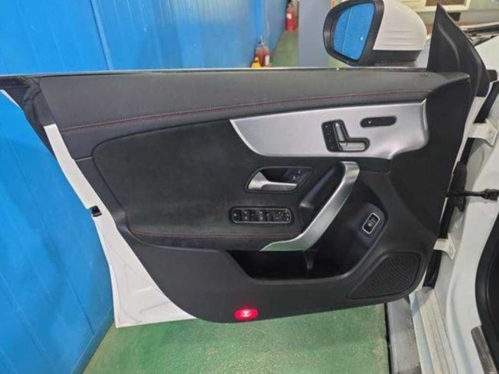 Mercedes Benz CLA Class - Vista 7