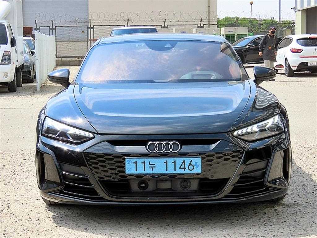 Audi e-Tron GT 2022 Negro - Importación desde Corea - HF Imports Iquique - Foto 1