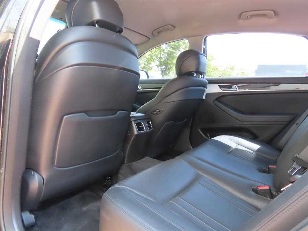 Genesis G80 - Vista 6
