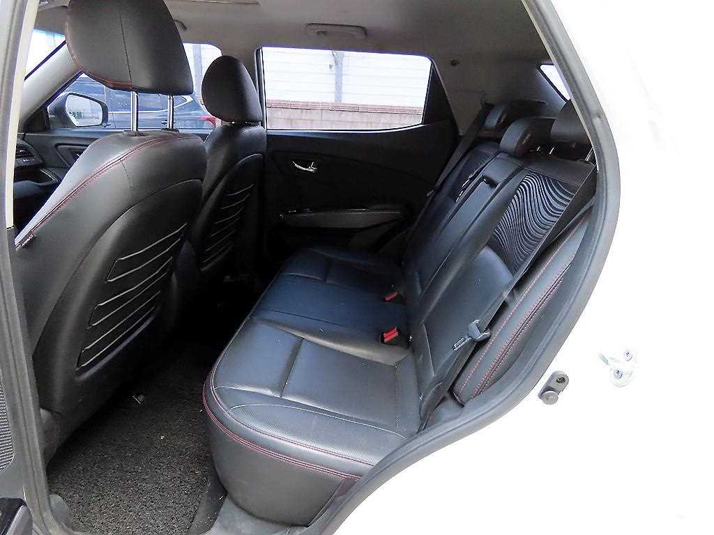 Ssangyong Tivoli - Vista 6
