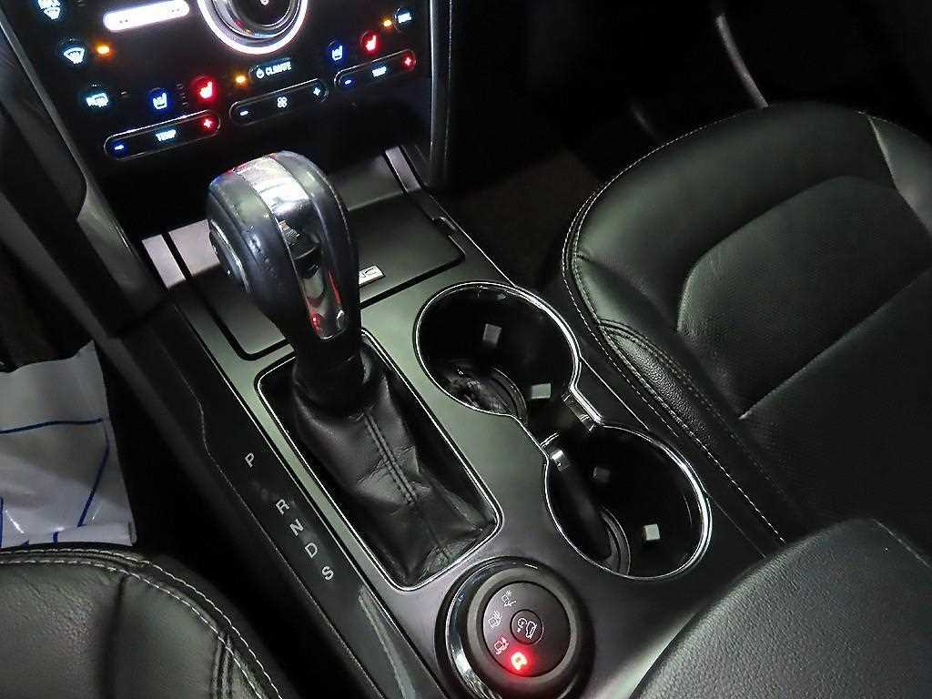Ford Explorer - Vista 12