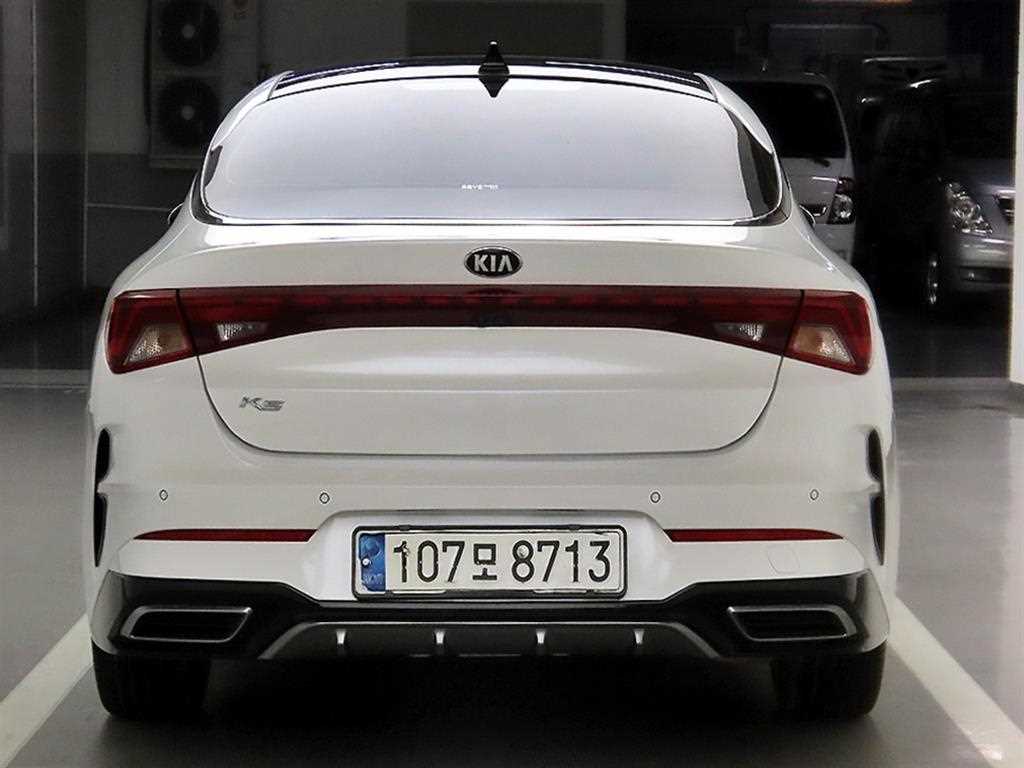 KIA K5 - Vista 3