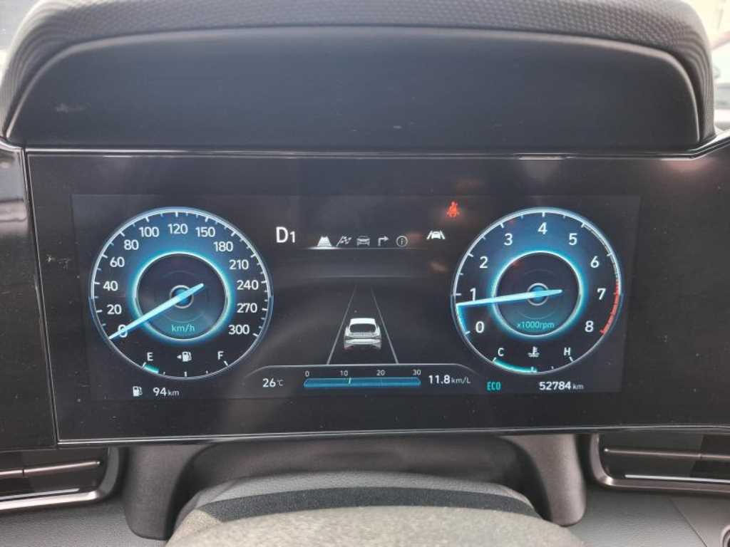 HYUNDAI Avante - Vista 9